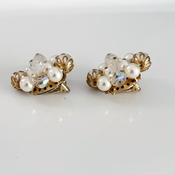Vintage Faux Pearl Cluster Clip On Earrings - Picture 4 of 12